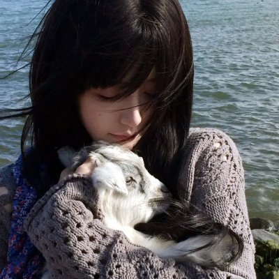 过气明星隐婚生子，评论区彻底沦陷，一个月持续发酵